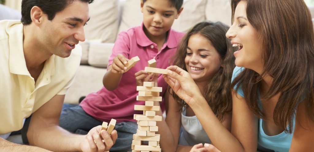 Family-ramadan-games.jpg
