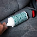 استخدام رول الوبر لتنظيف السيارة