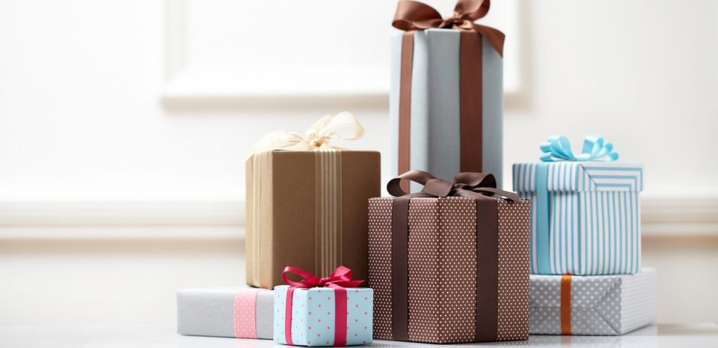 house-gifts.jpg