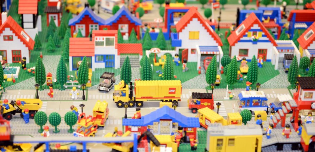 legos.jpg