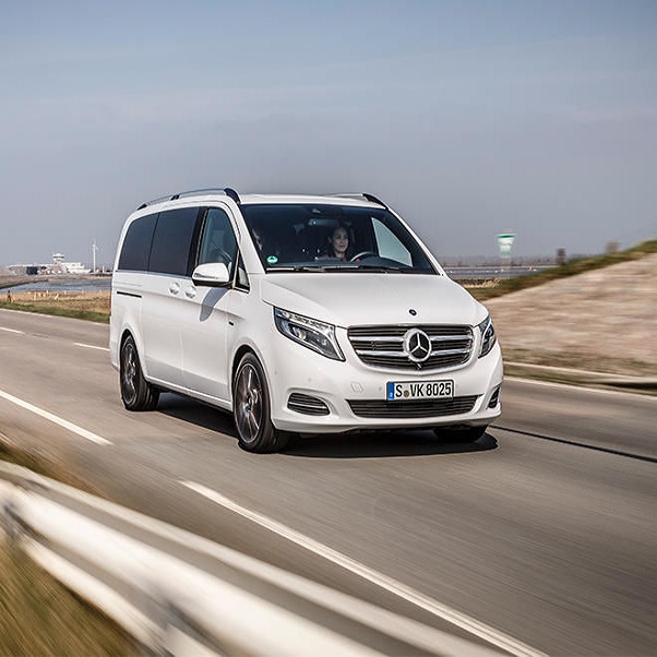 سيارة مرسيدس V-Class