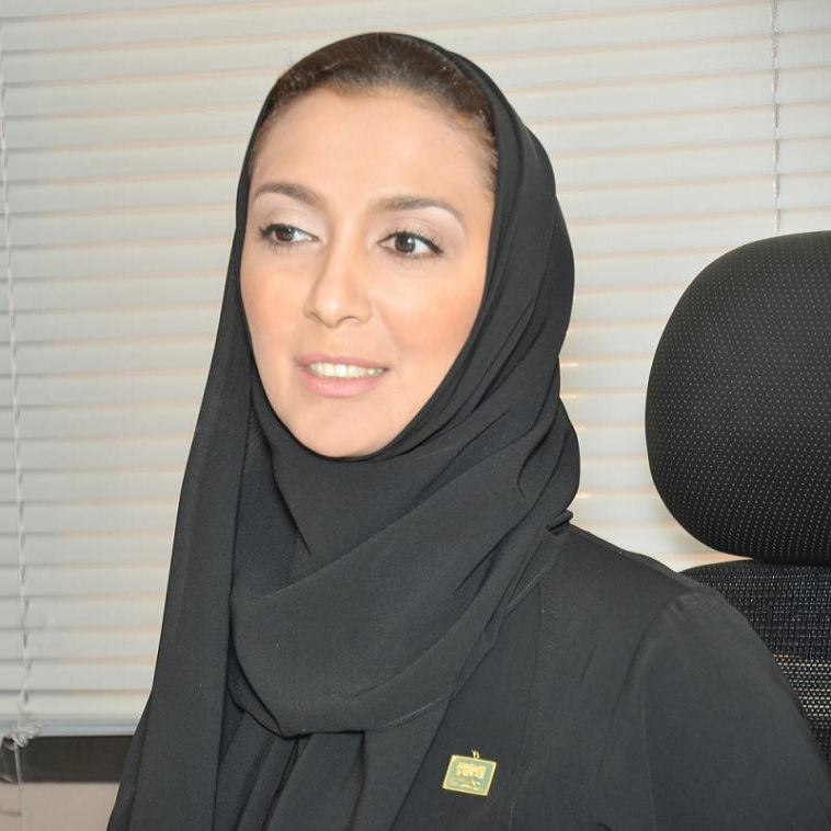 سيدة الأعمال سارة العايد