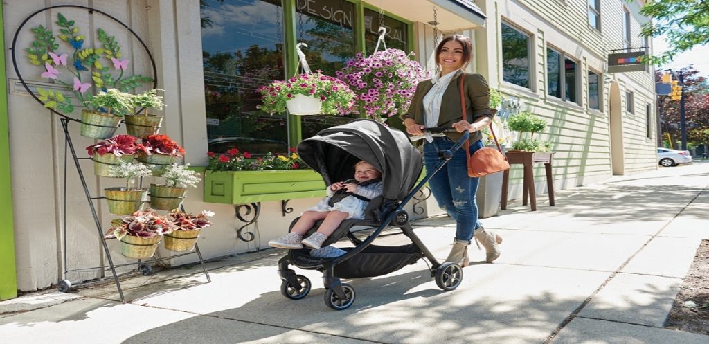 travel-stroller-feature-2.jpg